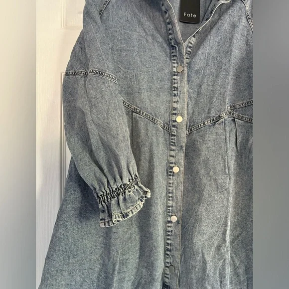 NWT! Fate Chambray Jean Dress / Size S - Picture 6 of 8